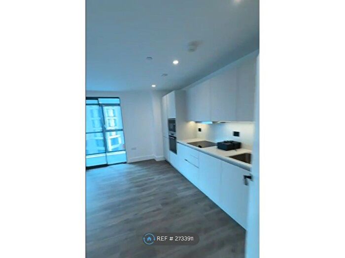 2 Bedroom Flat To Rent In Station Road, Croydon, CR0