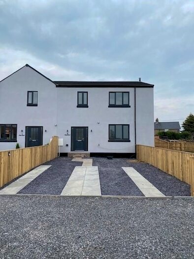 3 Bedroom Semi-Detached House For Sale In Keys Court, Eppleby, Richmond, DL11