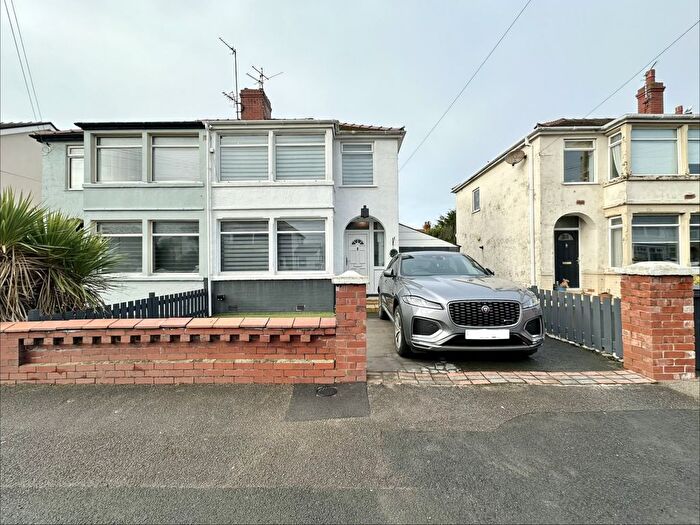 3 Bedroom Semi-Detached House For Sale In Merlyn Road, Cleveleys, FY5
