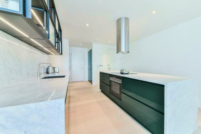 2 Bedroom Apartment To Rent In Bagshaw Building, Wardian, Canary Wharf, London, E14