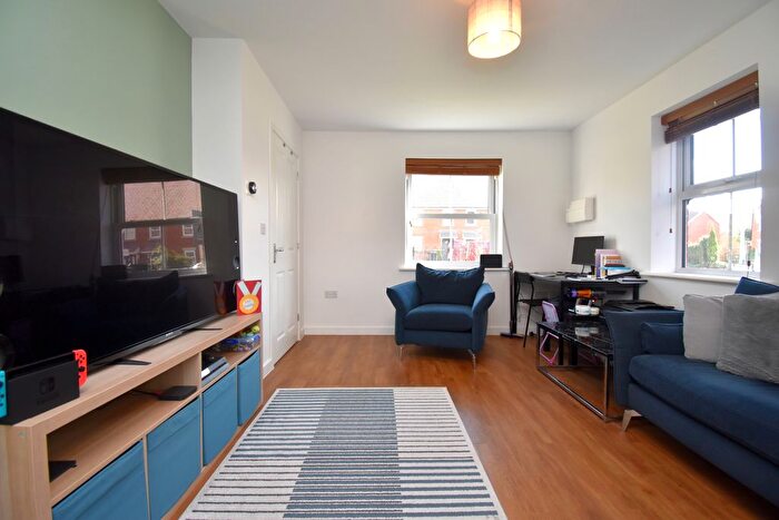 3 Bedroom Semi-Detached House For Sale In Venus Avenue, Biggleswade, SG18