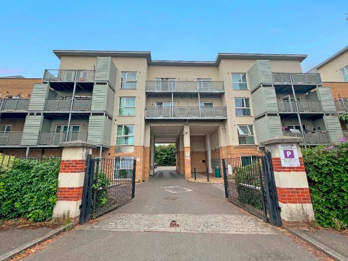 2 Bedroom Flat To Rent In Smoothfield Court, Hibernia Road, Hounslow, TW3