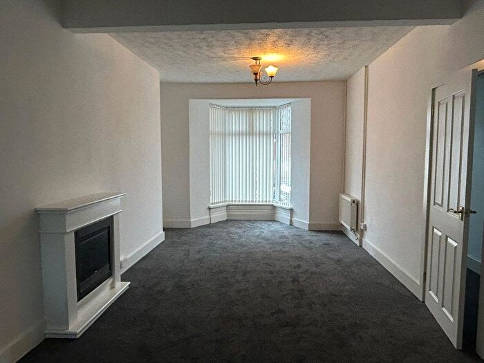 3 Bedroom Semi-Detached House To Rent In Manselton Road, Swansea, SA5