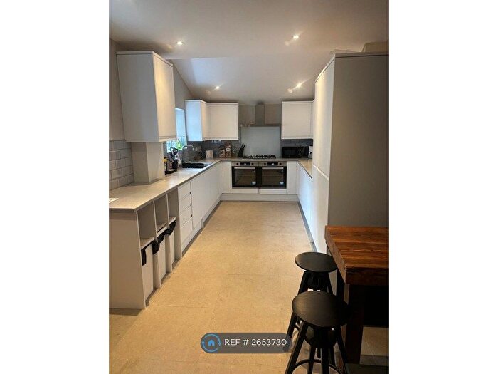 6 Bedroom Terraced House To Rent In Moseley Road, Fallowfield, Manchester, M14