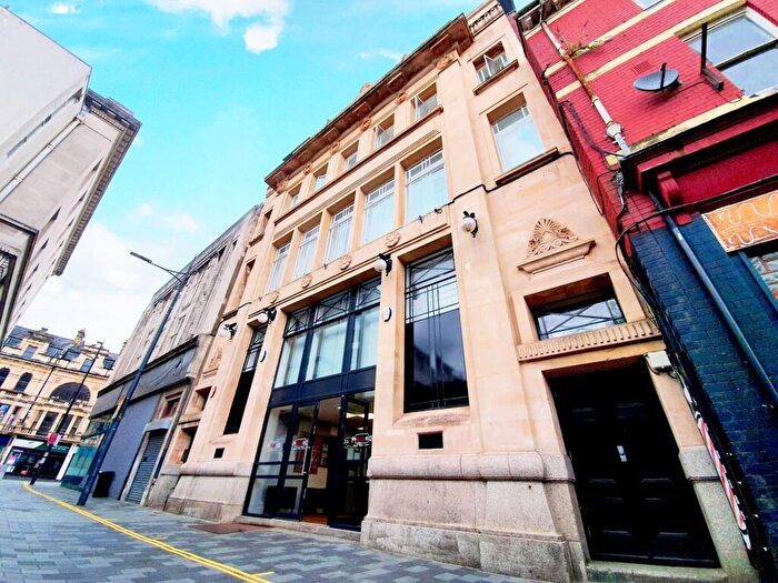 2 Bedroom Apartment To Rent In Market Street, NP20