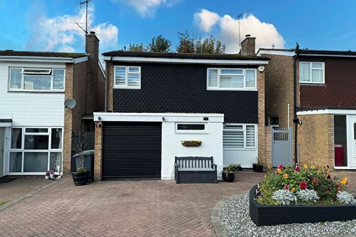 4 Bedroom Detached House For Sale In Nightingale Close, Hazlemere, HP15
