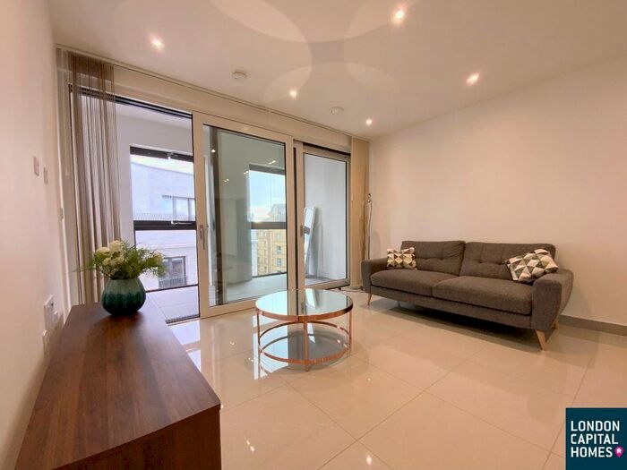 2 Bedroom Flat To Rent In Rm/Apartment Conquest Tower, London, SE1