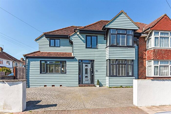 4 Bedroom Semi-Detached House For Sale In Tudor Crescent, Portsmouth, PO6