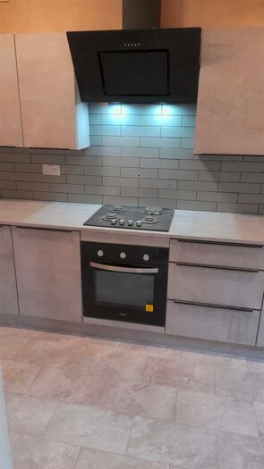 3 Bedroom Semi-Detached House To Rent In Ideal For Working Professionals Or Special Discounts For Key Workers-Extensive Refurbished Property &#; Bj, B33