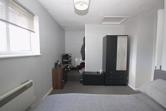 1 Bedroom Maisonette To Rent In Rosedale, Houghton Regis, Dunstable, Bedfordshire, LU5