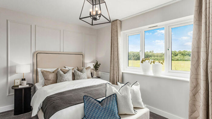 5 Bedroom Detached House For Sale In Gallows Hill, Warwick, CV34