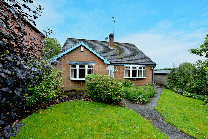 4 Bedroom Detached Bungalow To Rent In Lowes Hill, Ripley, DE5