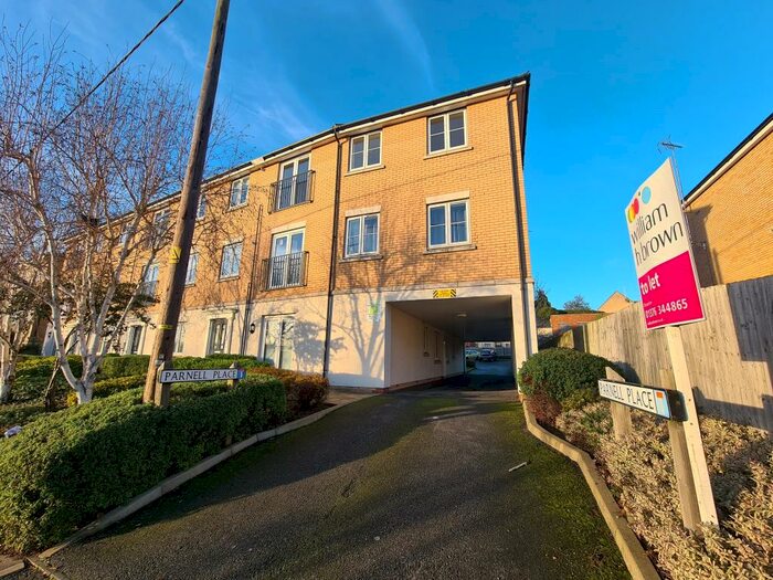 2 Bedroom Apartment To Rent In Parnell Place, Braintree, CM7