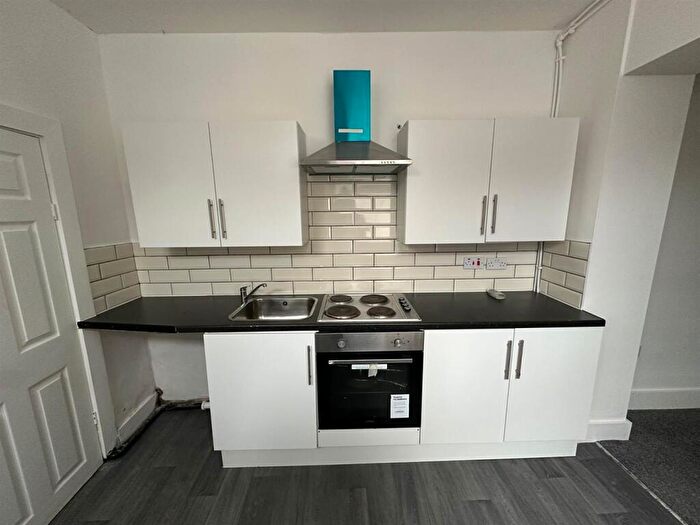 Studio To Rent In Manchester Road, Oldham, OL9