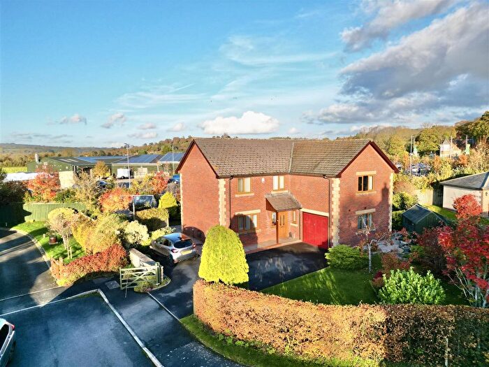 4 Bedroom Detached House For Sale In Brookfield, Three Cocks, Brecon, LD3