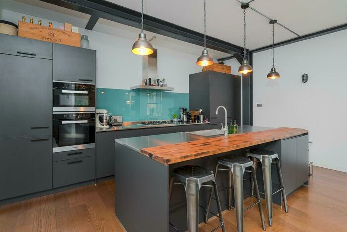 3 Bedroom Apartment To Rent In Glentham Road, SW13