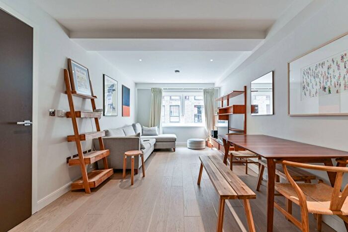 1 Bedroom Flat For Sale In The Cooper Building, Wharf Road, London, Islington, London, N1