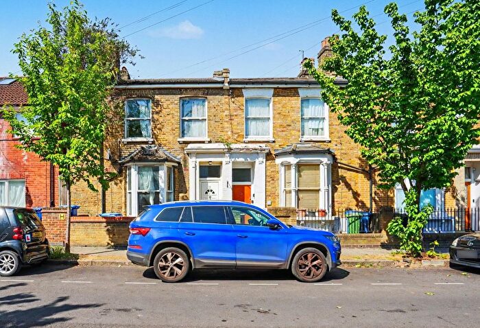 3 Bedroom Terraced House For Sale In Relf Road, London, SE15