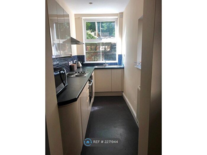 2 Bedroom Flat To Rent In Cotham Brow, Cotham, Bristol, BS6