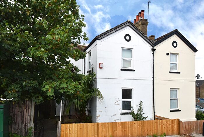 3 Bedroom Property To Rent In Honor Oak Park, London, SE23
