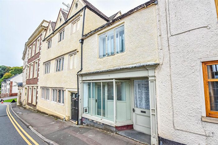 1 Bedroom Cottage For Sale In Long Street, Dursley, GL11