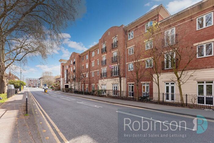 2 Bedroom Flat To Rent In Park View Grenfell Road, Maidenhead, Berkshire, SL6