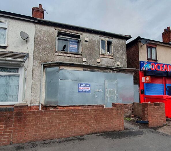 3 Bedroom End Of Terrace House For Sale In Birmingham Road, Oldbury, West Midlands, B69