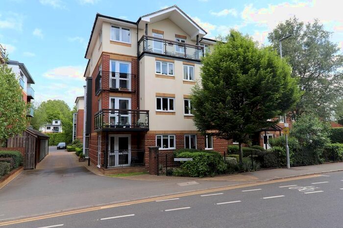 1 Bedroom Property To Rent In High Street, Rickmansworth, WD3