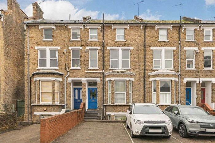 1 Bedroom Flat For Sale In The Grove, Ealing, W5