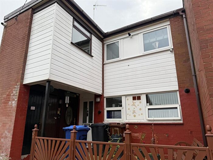 2 Bedroom Flat For Sale In St. Leger Court, Accrington, BB5