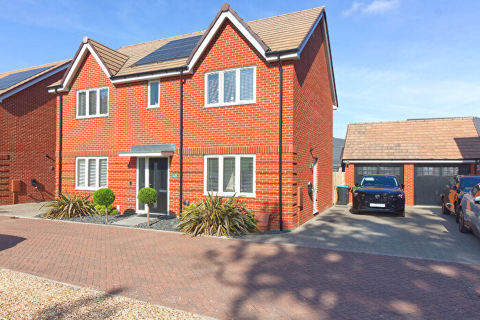 4 Bedroom Detached House To Rent In Eagle Farm South, Milton Keynes, MK17