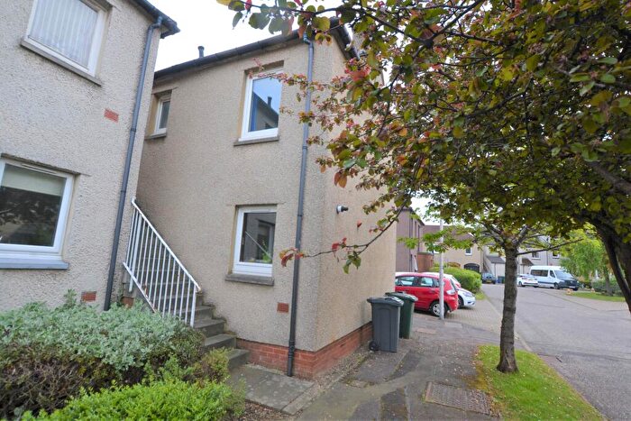 2 Bedroom Flat To Rent In South Gyle Mains, Edinburgh, EH12