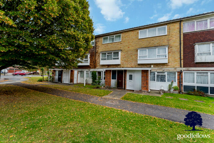 1 Bedroom Apartment To Rent In Hillview, South Lodge Avenue, Mitcham, Surrey, CR4