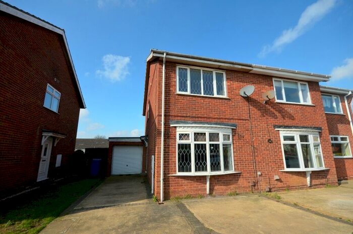 2 Bedroom Semi-Detached House To Rent In Calder Close, Immingham, DN40