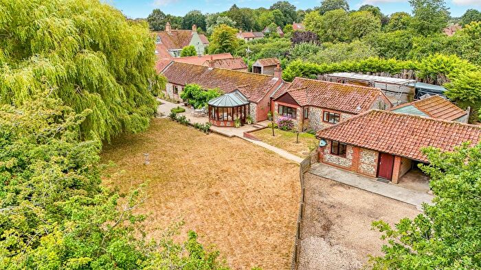 3 Bedroom Barn Conversion For Sale In Rudham Road, Harpley, King's Lynn, Norfolk, PE31