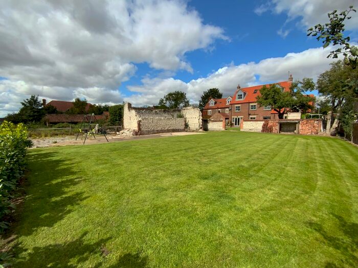 5 Bedroom Detached House For Sale In Pulham Lane, Wetwang, Driffield, YO25