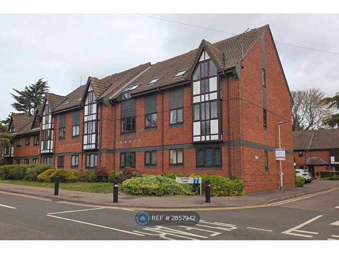 Studio To Rent In Elton Park, Watford, WD17