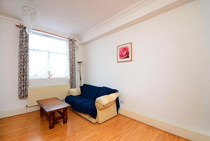 2 Bedroom Flat For Sale In Upton Heights, Upton, London, E7