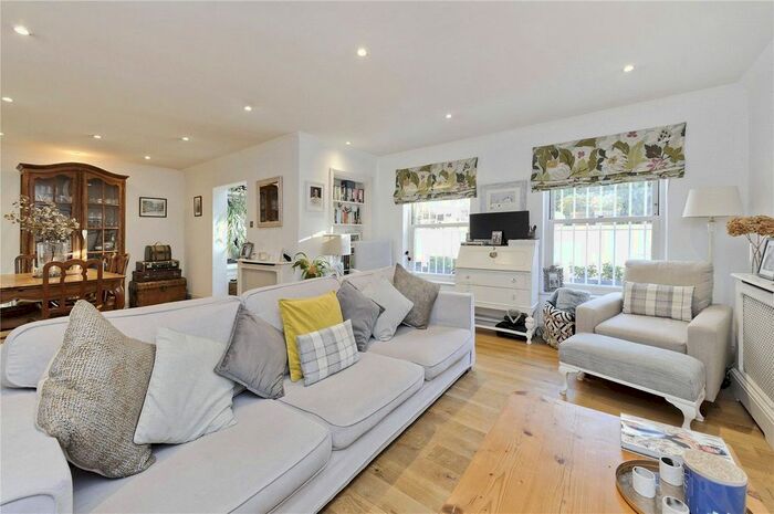 2 Bedroom Flat To Rent In Talbot Road, London, W2