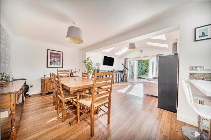 5 Bedroom Detached House For Sale In Green Close, Hawkinge, CT18