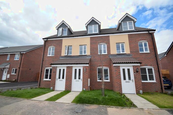 3 Bedroom Terraced House To Rent In Homeground Road, Tuffley, GL4