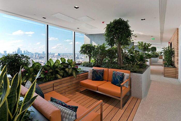 Studio For Sale In Landmark Pinnacle, Tower Hamlets, London, E14