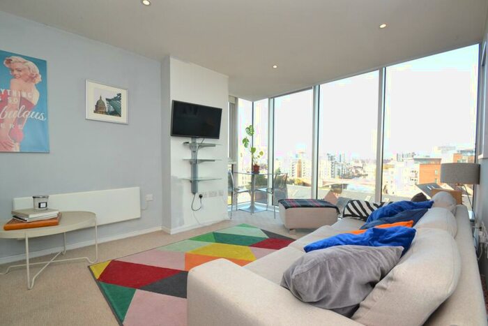 2 Bedroom Flat To Rent In East Street, Leeds, LS9