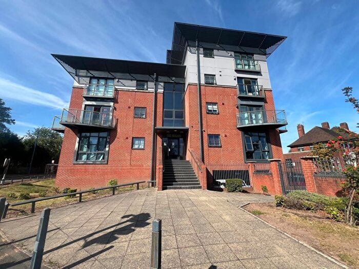 2 Bedroom Flat For Sale In The Heights, Walsall Road, West Bromwich, B71