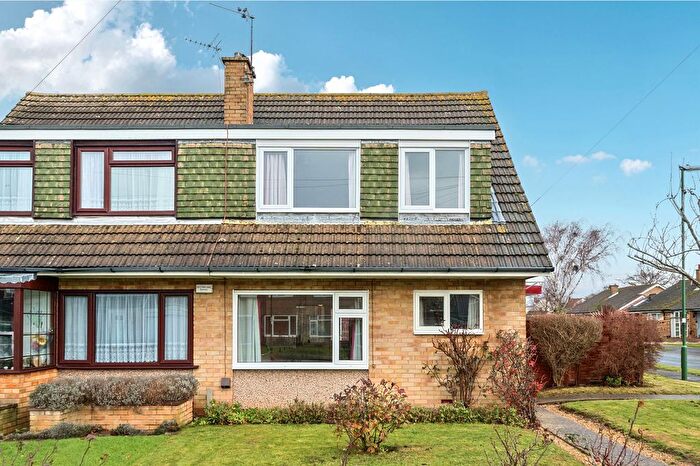 3 Bedroom Property For Sale In Kelsey Avenue, Emsworth, PO10