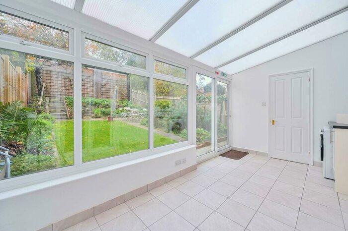 4 Bedroom House To Rent In Boveney Road, Honor Oak Park, London, SE23