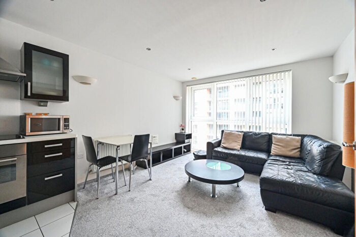 1 Bedroom Flat For Sale In Adriatic Apartments, Royal Docks, London, E16