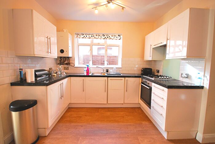 1 Bedroom Maisonette To Rent In Masons Avenue, Harrow, HA3