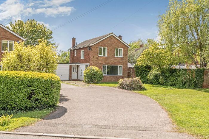 3 Bedroom Detached House For Sale In Green End, Renhold, Bedford, MK41