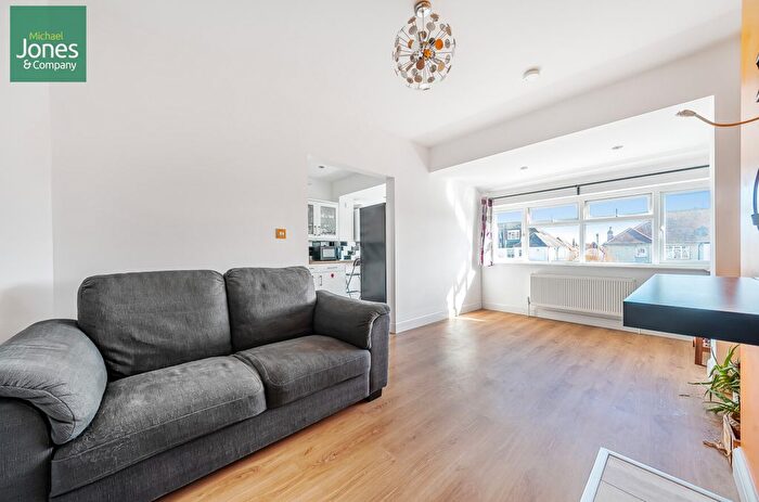 2 Bedroom Flat To Rent In Phrosso Road, Worthing, West Sussex, BN11